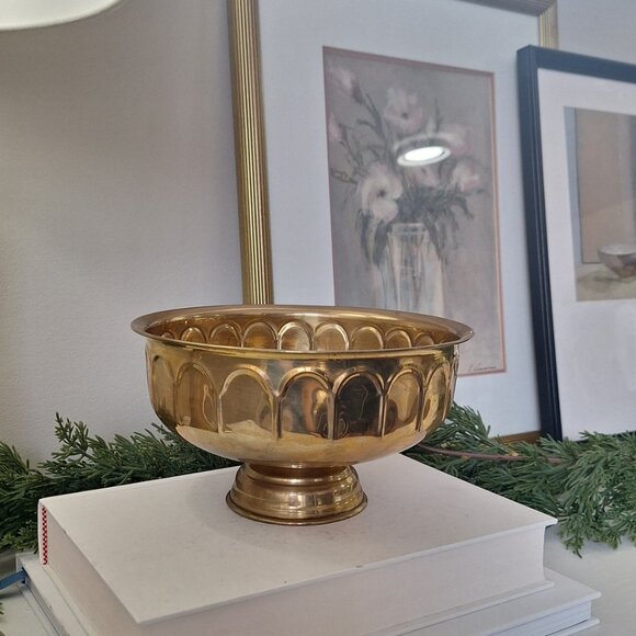 Vintage Brass pedestal bowl - Picture 4 of 7